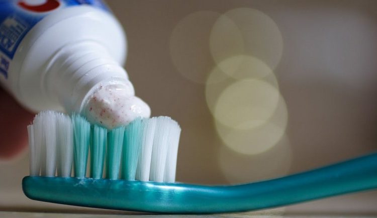 Τέσσερις συμβουλές για καλύτερη οδοντική υγεία