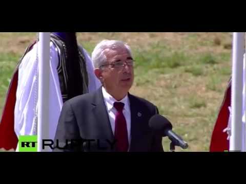 Σάλος για την προσφώνηση “Μεγαλειότατε” του δημάρχου Αρχ. Ολυμπίας προς τον Τέως