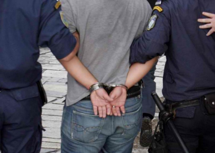 Συνελήφθη 45χρονος για εκβίαση υποψηφίου Δημάρχου