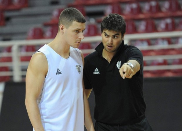 Κόροιβος: Ανακοινώθηκε ο τεχνικός Χ. Μαρκόπουλος – Πλήρες βιογραφικό και το σπάνιο ατύχημα που τον έστειλε από νωρίς στον …πάγκο