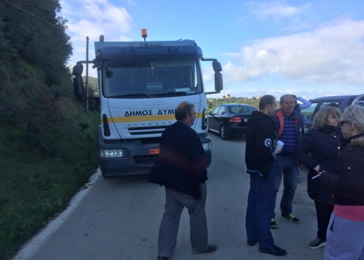 Νέες κινητοποιήσεις το πρωΐ της Πέμπτης στον ΧΥΤΑ Φλόκα-Συνεχίζεται επ αόριστον ο αποκλεισμός