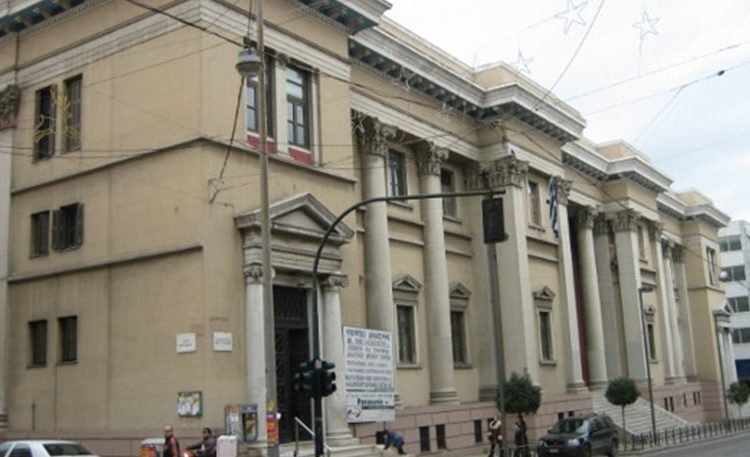 Ελεύθερος χωρίς περιοριστικούς όρους ο 78χρονος απο την Ζαχάρω που έσερνε δεμένη την σύντροφό του