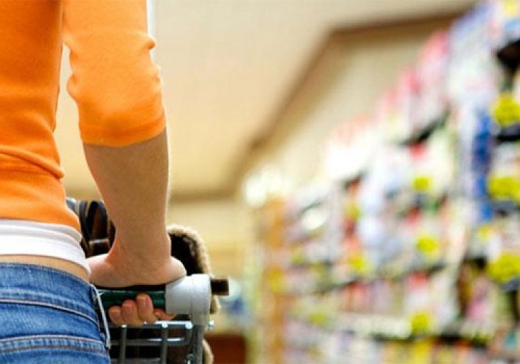 «Φωτιά» οι τιμές σε βασικά προϊόντα