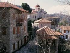 Έντονες είναι οι αντιδράσεις των κατοίκων, Συλλόγων και Δημοτικής Αρχής γιά το κλείσιμο της ΔΟΥ Ανδρίτσαινας.