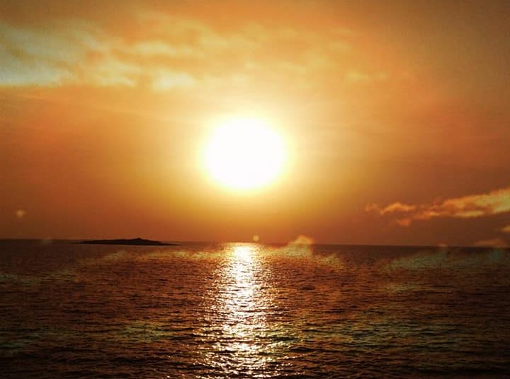 Ηλιοβασίλεμα στον Άγιο Ανδρέα… καλύτερο από την Σαντορίνη