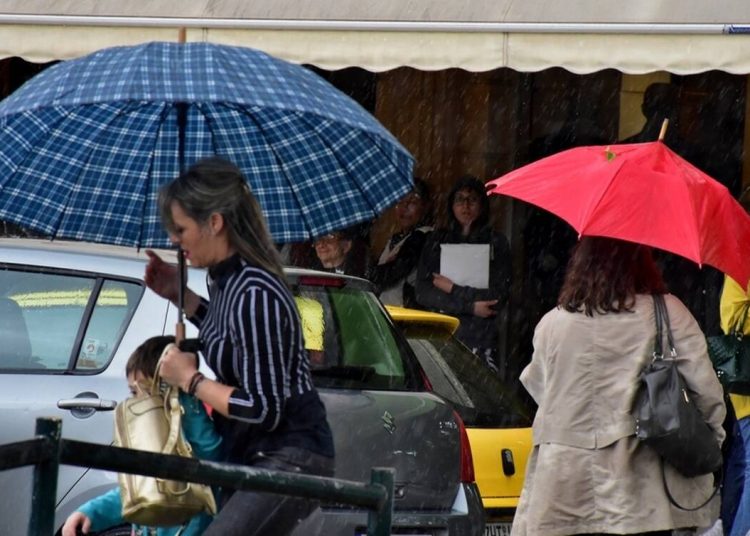 Έκτακτο δελτίο επιδείνωσης καιρού: Πού θα «χτυπήσει» η κακοκαιρία τις επόμενες ώρες