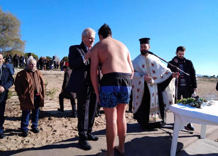 Θεοφάνεια στην παραλία Σαμικού του δήμου Κρέσταινας Ανδρίτσαινας