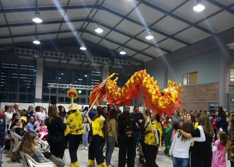 ΠΥΡΓΟΣ: Δρακοι, μαγοι, χορός, ντραμπολίνο και τσουλήθρα για μικρά παιδιά στο Πάρκο Ξυστρή