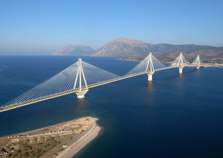 Κλειστό το πορθμείο Ριου-Αντιρίου.Με περιορισμό η κυκλοφορία από την γέφυρα