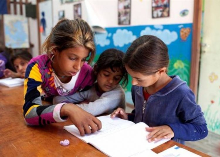 Ενημερωτική ημερίδα Δήμου Ήλιδας για τους Roma της συνοικίας Παπακαυκά, σε σχέση με την εκπαίδευση των παιδιών