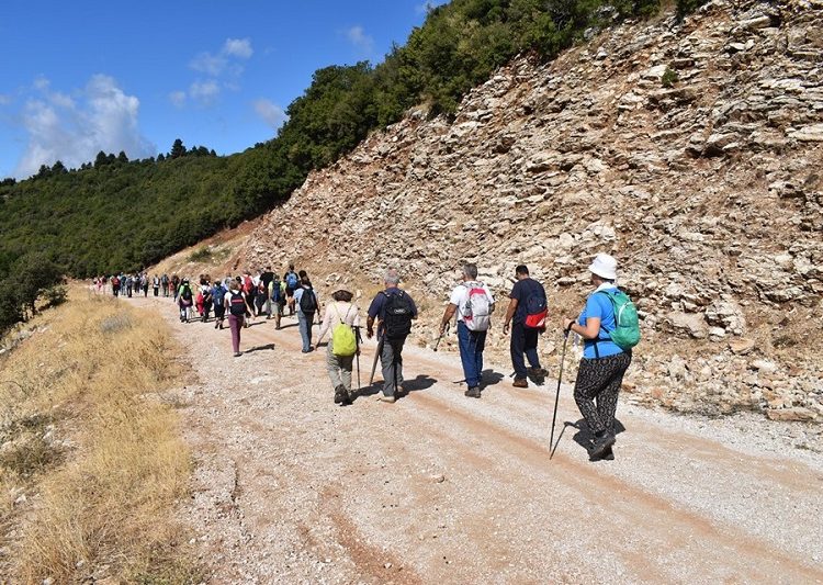 Ο Ορειβατικός Συλλόγος Πύργου στα ορεινά χωριά Μοίρα και Πηγή του Παναχαΐκού Όρους