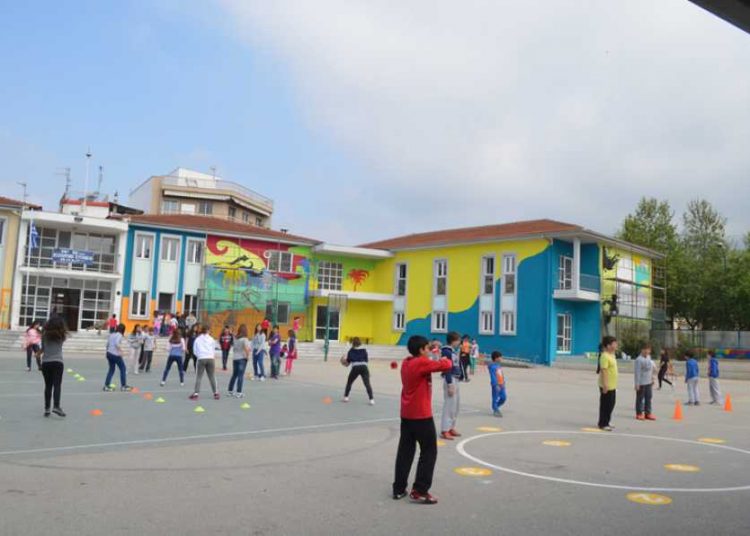 Πότε ξεκινούν οι εγγραφές σε νηπιαγωγεία και δημοτικά σχολεία