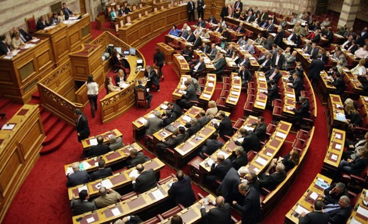 Στα 8.600 το αφορολόγητο – Από το 26% στο 29% ο συντελεστής για τα κέρδη έως 50.000 ευρώ