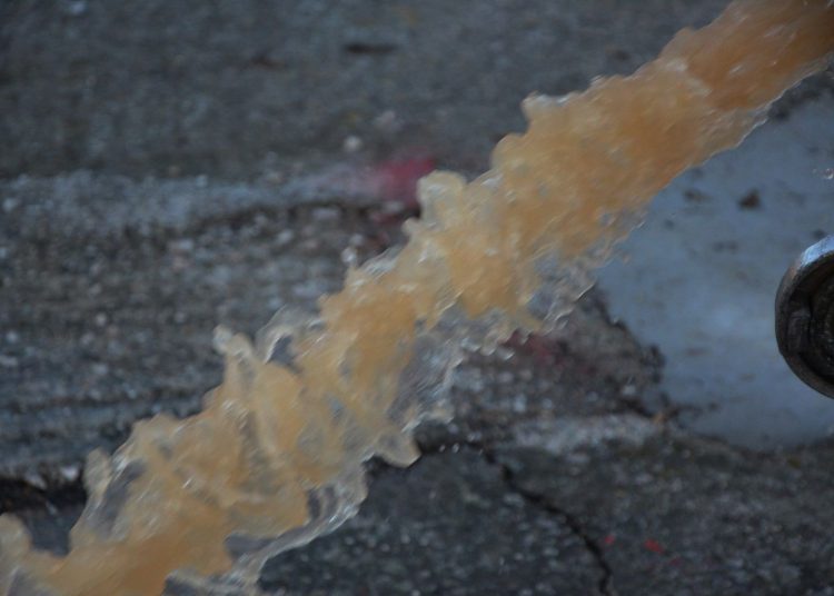 Υλικές ζημιές και στον Πύργο από τον σεισμό – Ράγισε υδραγωγείο