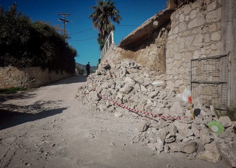 Μέτρα ανακούφισης από το υπ. Εργασίας για τους επαγγελματίες που επλήγησαν από το σεισμό στη Ζάκυνθο