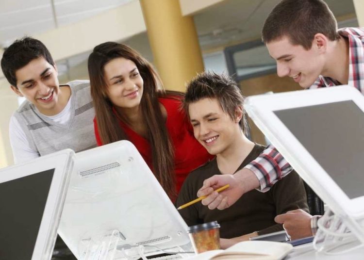 Νέα προγράμματα απασχόλησης για 104.000 ανέργους – Διαβάστε τις προϋποθέσεις