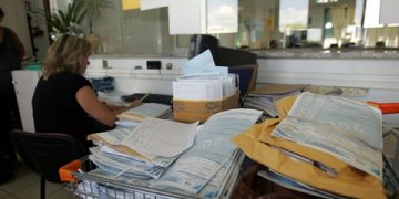 ΥΠΟΙΚ: Παράταση υποβολής φορολογικών δηλώσεων έως τις 30 Ιουνίου