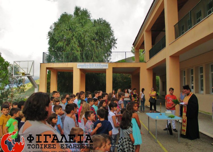 Νέα Φιγαλεία: Πρώτο κουδούνι για περίπου 150 μαθητές – Δεν άνοιξε το νηπιαγωγείο