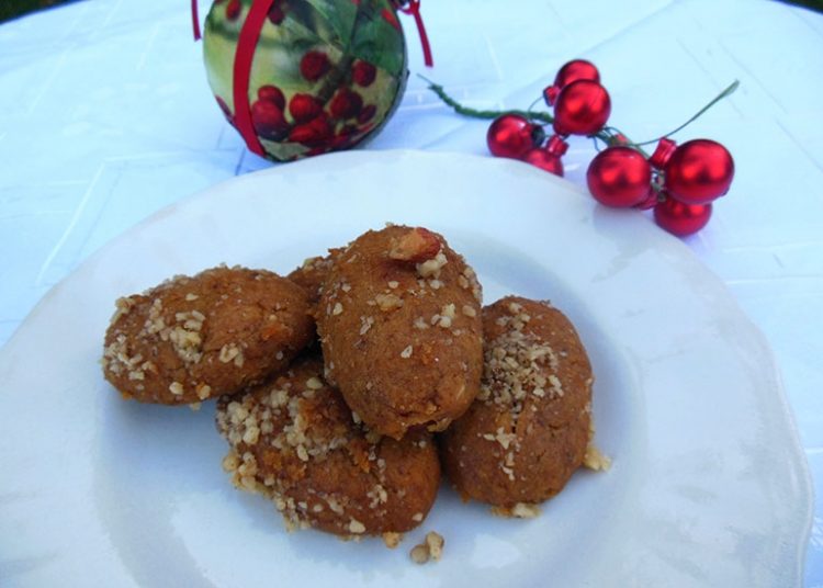 Μελομακάρονα γεμιστά