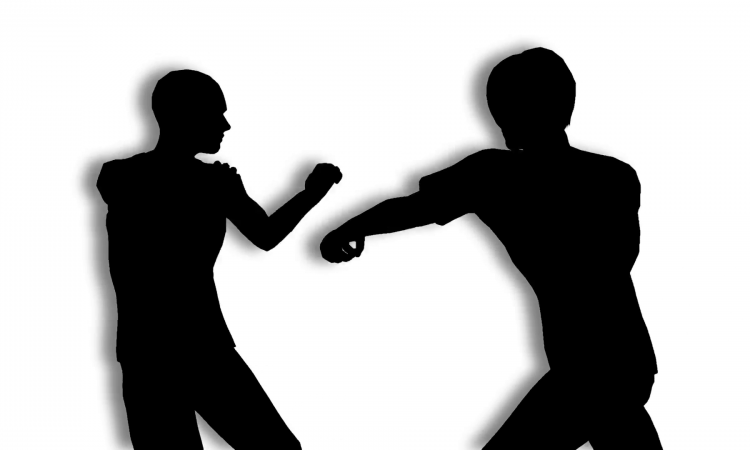 ΠΥΡΓΟΣ: Συμπλοκή Ελλήνων και Αλβανών σε καφενείο