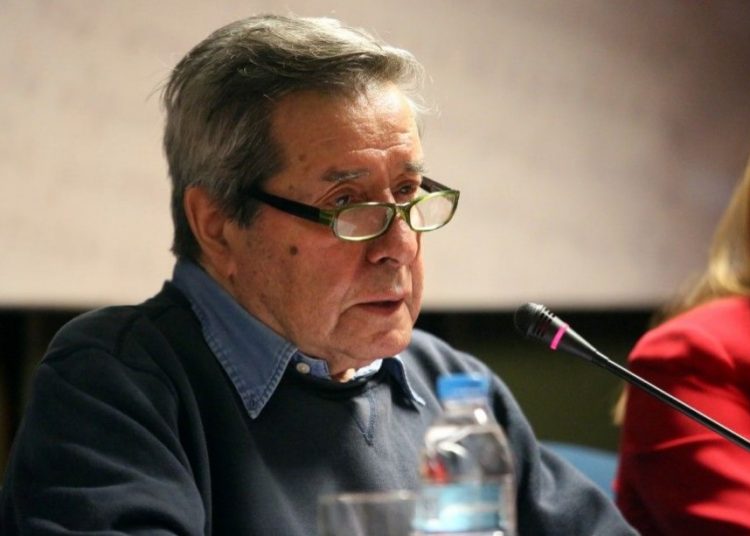 Πέθανε ο Πέτρος Κουναλάκης