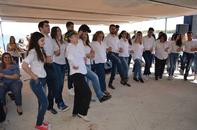 Όλη η Ηλεία γιόρτασε την Πρωτομαγιά σε Σπιάτζα, Νεοχώρι, Κουνουπέλι, Μακρίσια, Κάπελη