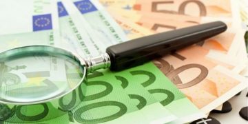 Ερχεται «ξεσκόνισμα» τραπεζικών λογαριασμών σε βάθος 10ετίας