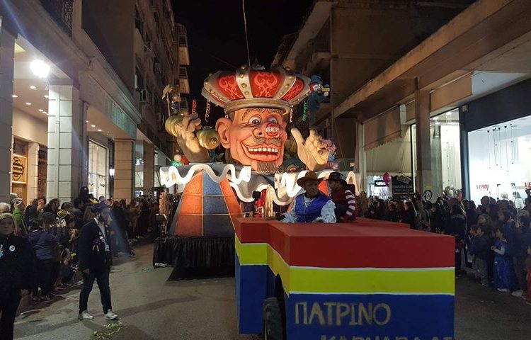 Πάτρα: Πρώτη εμφάνιση για τα Καρναβαλικά Άρματα – Μοναδικές ΦΩΤΟ και ΒΙΝΤΕΟ