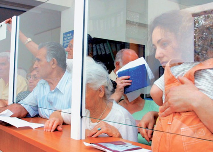 Ελάχιστες εισφορές 86 ευρώ και 158 ευρώ τον μήνα στα μηδενικά εισοδήματα