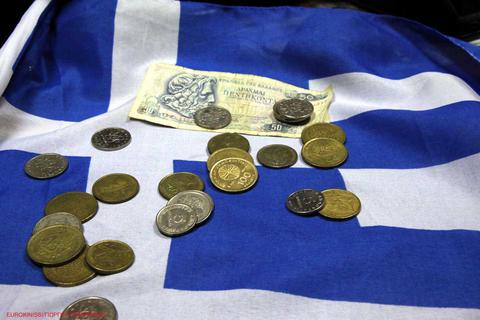 ΤΟ «ΛΟΜΠΙ» ΤΟΥ ΕΘΝΙΚΟΥ ΝΟΜΙΣΜΑΤΟΣ ΕΠΑΝΑΚΑΜΠΤΕΙ: Της μιας δραχμής οι απατεώνες που παίζουν τη χώρα στα ζάρια