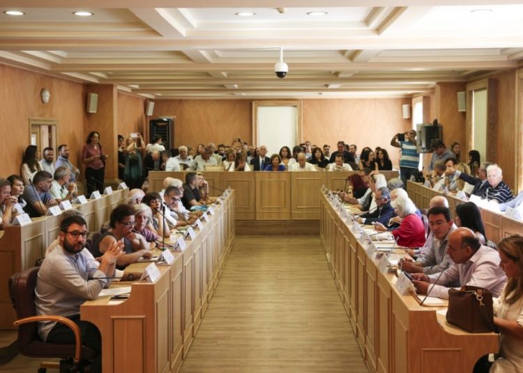 Εγκληματική Οργάνωση «Χρυσή Αυγή»: Νομοθετική ρύθμιση για έκπτωση δημοτικών & περιφερειακών συμβούλων