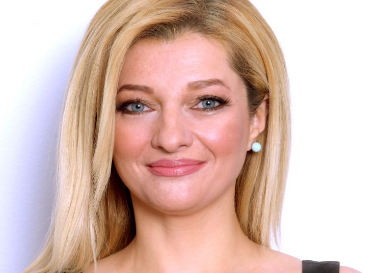 ΔΙΟΝΥΣΙΑ ΑΥΓΕΡΙΝΟΠΟΥΛΟΥ: Προσπάθεια  δρομολόγησης πλοίου στη γραμμή Αδριατικής από Κυλλήνη