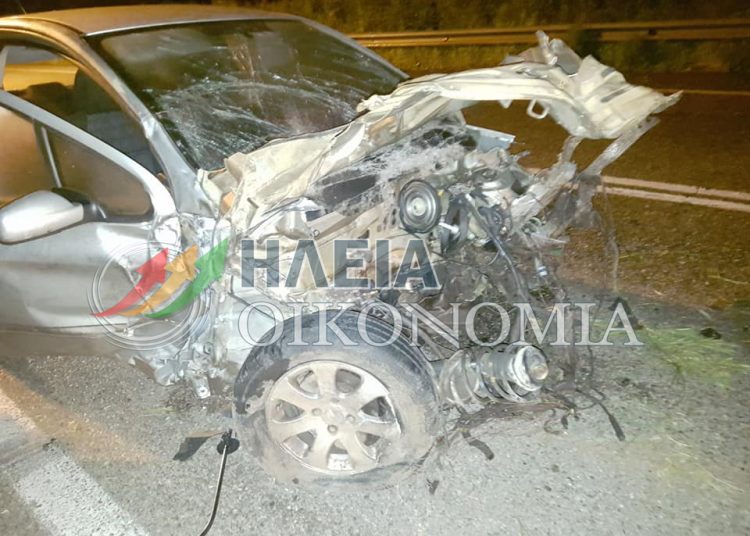 Σύγκρουση Νταλίκας με επιβατηγό Ι.Χ στην Ανδραβίδα