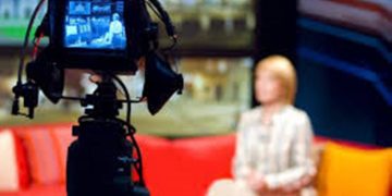 «Για να ησυχάσω πρέπει να βρω ποιος έκοψε τα φρένα του αυτοκινήτου μου», λέει η γνωστή παρουσιάστρια