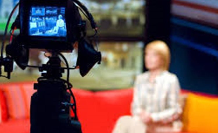 «Για να ησυχάσω πρέπει να βρω ποιος έκοψε τα φρένα του αυτοκινήτου μου», λέει η γνωστή παρουσιάστρια