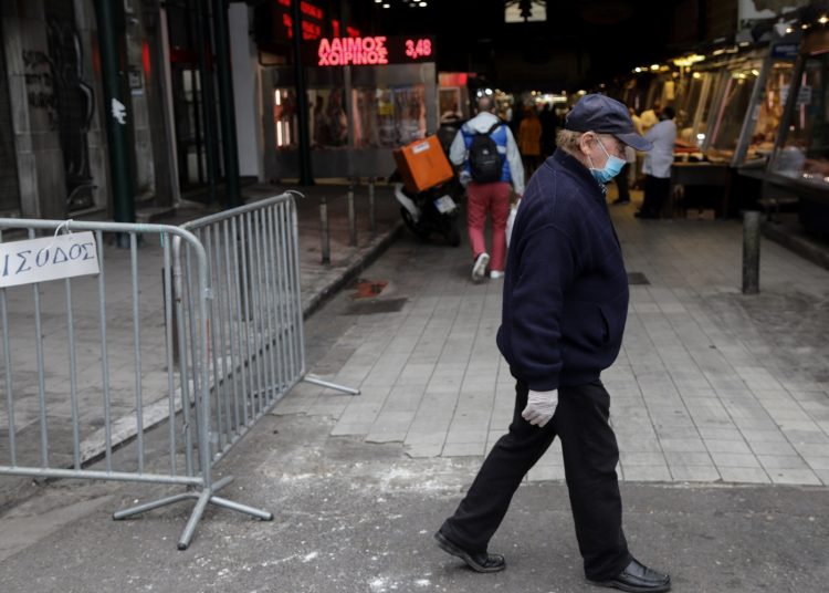 Στο τραπέζι 13η σύνταξη της κυβέρνησης τα Χριστούγεννα, ποιοι οι δικαιούχοι του «μποναμά»