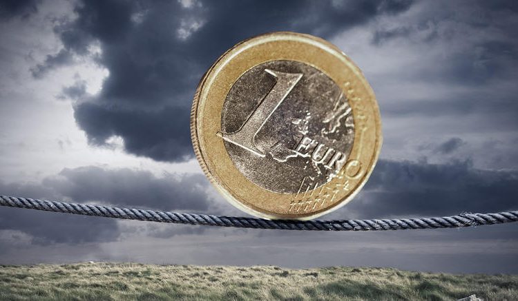 Τα τρία σενάρια των Financial Times: Από την παραίτηση Τσίπρα μέχρι το Grexit