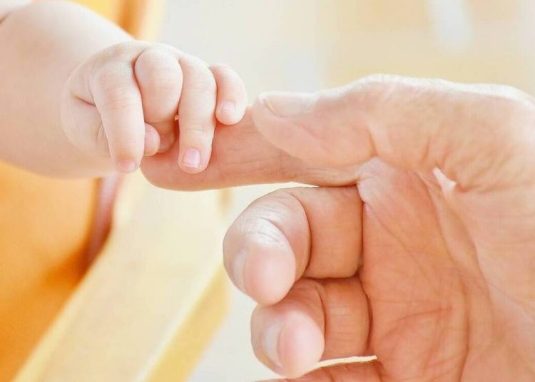 ΟΠΕΚΑ Επίδομα Παιδιού: Πότε θα πληρωθεί – Αναλυτικές ημερομηνίες