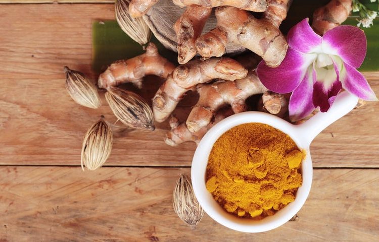 Αυξήστε την οστική σας πυκνότητα με κουρκουμά!