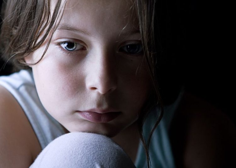 Τα σιωπηλά σημάδια που δείχνουν ότι το παιδί σας ίσως είναι θύμα bullying