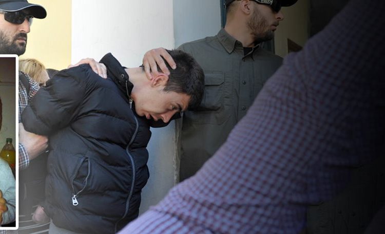 Ασυγκίνητο το «τέρας» σκότωσε και τεμάχισε το παιδί του