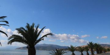 Καιρός: Με τοπικές βροχές και άνοδο της θερμοκρασίας η Δευτέρα