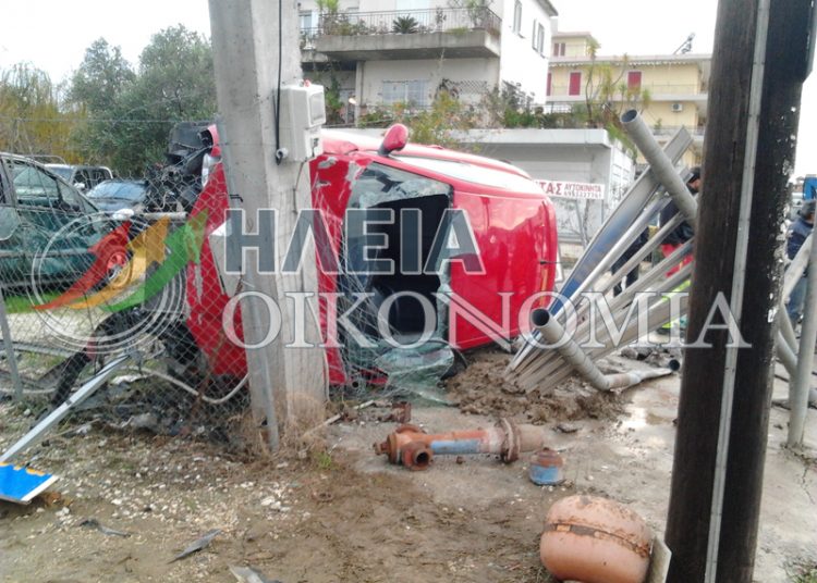 ΠΥΡΓΟΣ:Τροχαίο στην οδό Αλφειού. Είχε Άγιο ο οδηγός