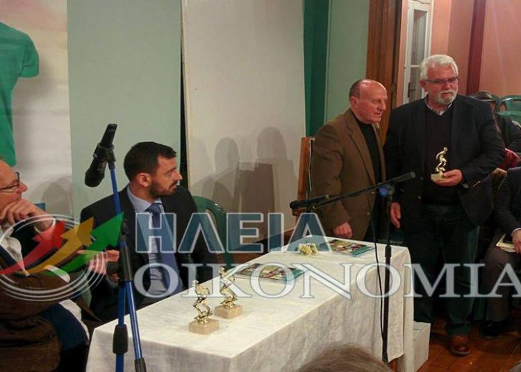 Η εκδήλωση παρουσίασης βιβλίου του Μίμη Δομάζου στην Αμαλιάδα