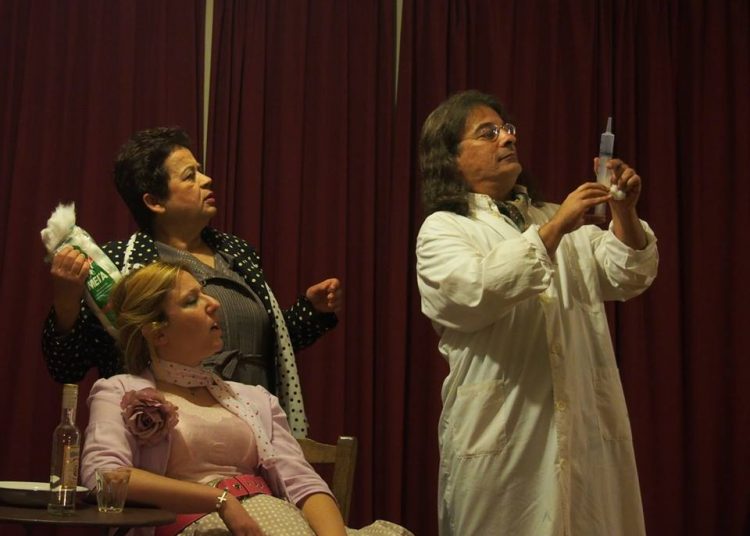 “Ένας ήρωας με παντούφλες” απο την Θεατρική Ομάδα Πύργου – 5 Μαρτίου η πρεμιέρα