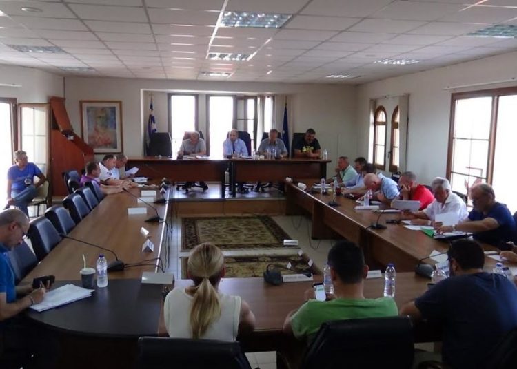 Τι ισχύει στον νέο νόμο για Συμβούλους που ανεξαρτητοποιούνται ή διαγράφονται