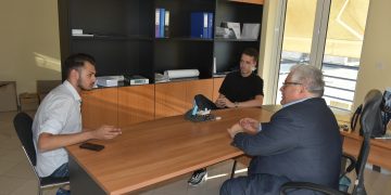 Η νεολαία στηρίζει τη Ν.Δ. και τον Κώστα Τζαβάρα