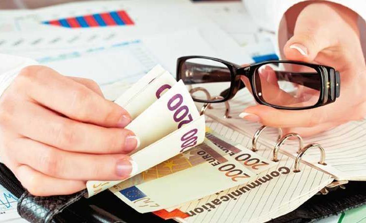 Δημόσιο: Μειώσεις στο εφάπαξ έως 22,3% -Πώς διαμορφώνεται για όσους αποχωρούν από το 2015