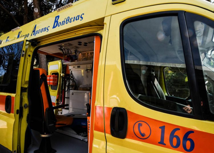 ΑΜΑΛΙΑΔΑ: Νεκρός 24χρονος μικροπωλητής μέσα στο φορτηγάκι του που κοιμόταν