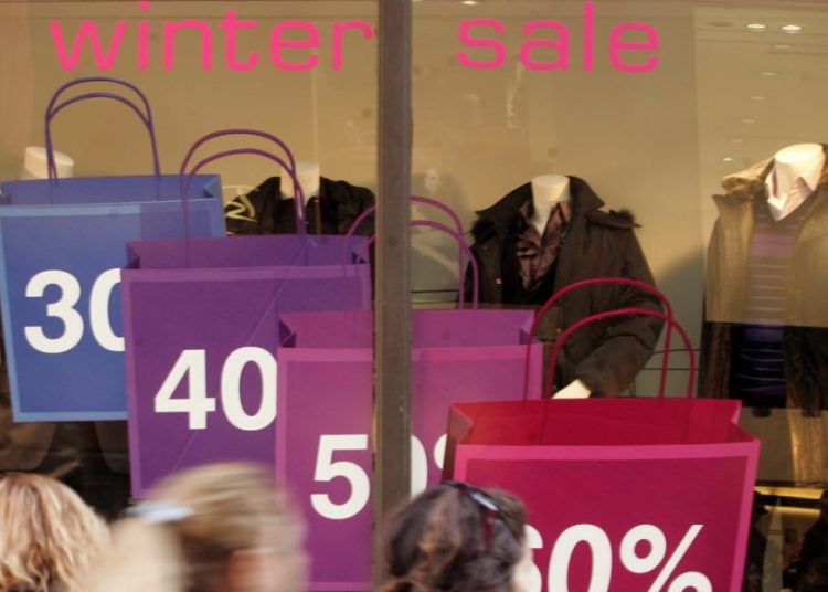 «Πρεμιέρα» σήμερα για τις θερινές εκπτώσεις με ανοιχτά καταστήματα την Κυριακή 16/7